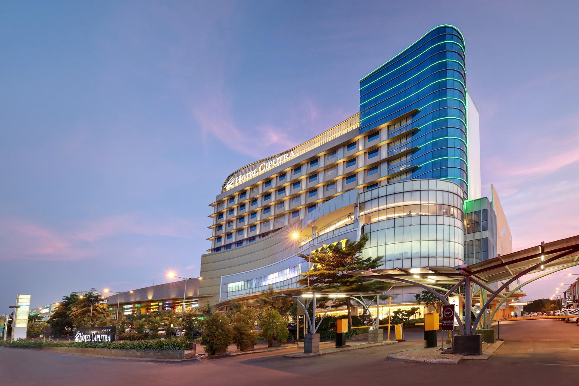 Hotel Ciputra Cibubur Managed By Swiss-Belhotel International Exterior photo