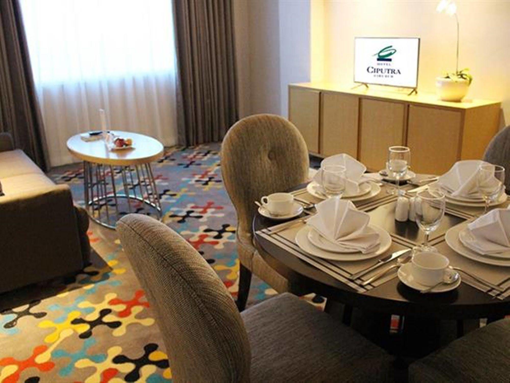 Hotel Ciputra Cibubur Managed By Swiss-Belhotel International Exterior photo